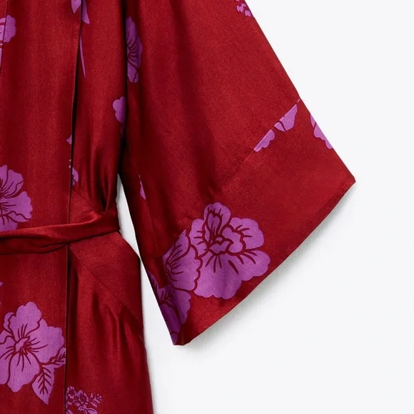 Sold❌
Zara Limited Edition Kimono - Picture 8 of 13